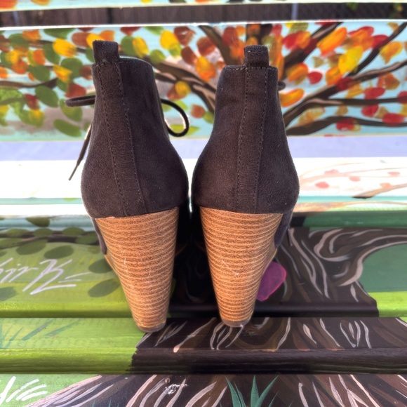 Meet your Posher, Giselle - Picture 5 of 9